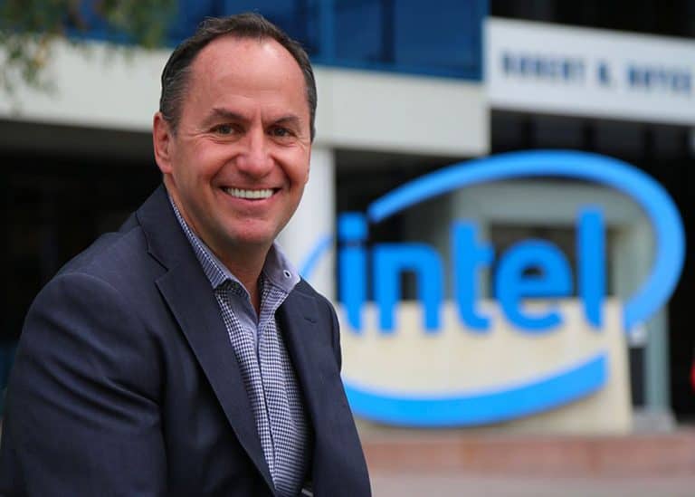 Intel destituisce il CEO Bob Swan e lo sostituisce con Pat Geslinger