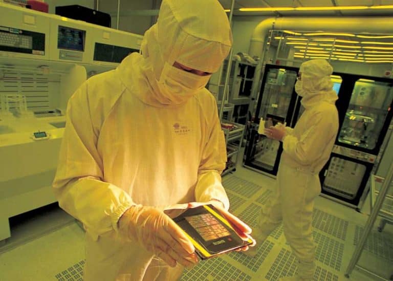 L’industria dei semiconduttori USA chiede all’amministrazione Biden finanziamenti per rilanciare la produzione nazionale di chip