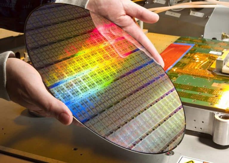 Nonostante il rallentamento del mercato non si ferma la corsa di TSMC e UMC, le due più importanti foundry di Taiwan