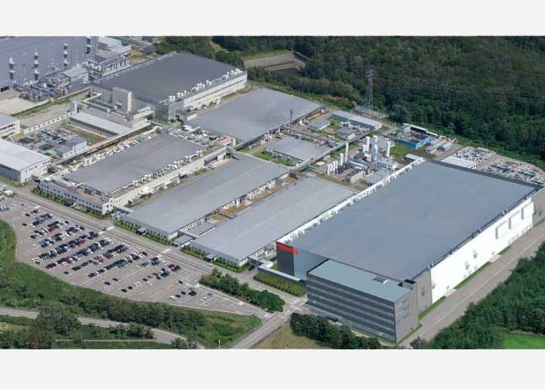 Toshiba amplierà la capacità di produzione di semiconduttori di potenza con un nuovo impianto per wafer da 300 millimetri