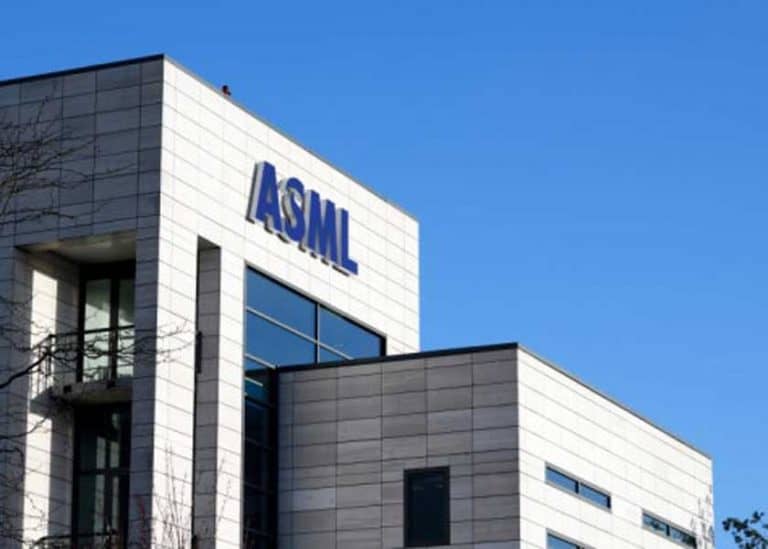 Continua la crescita di ASML nel primo trimestre 2022 con risultati leggermente superiori alle previsioni