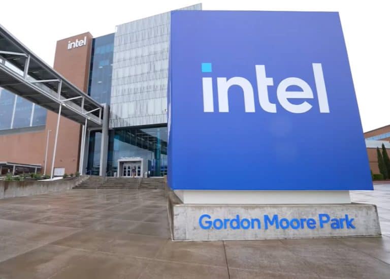 Intel inaugura l’ampliamento della fabbrica D1X di Hillsboro, in Oregon, e rinomina il sito “Gordon Moore Park”