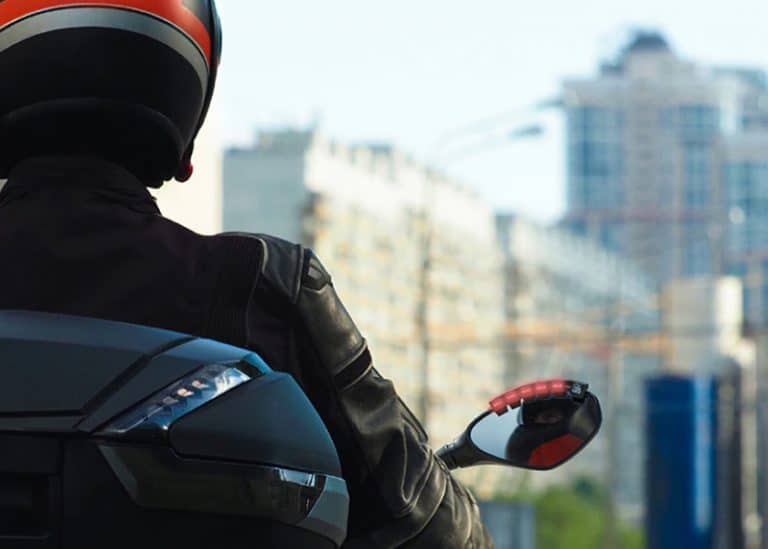 Dalla collaborazione tra onsemi e l’israeliana Ride Vision in arrivo soluzioni di sicurezza avanzate anche per i motociclisti