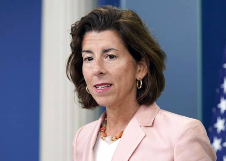 ll segretario al Commercio americano Gina Raimondo mette in guardia NVIDIA sulla fornitura di chip AI alla Cina