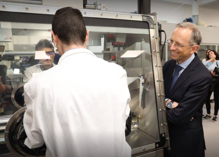 Inaugurato presso l’Università di Bologna l’E-Cells Lab, il laboratorio di ricerca sulle celle al litio promosso da Ferrari e NXP